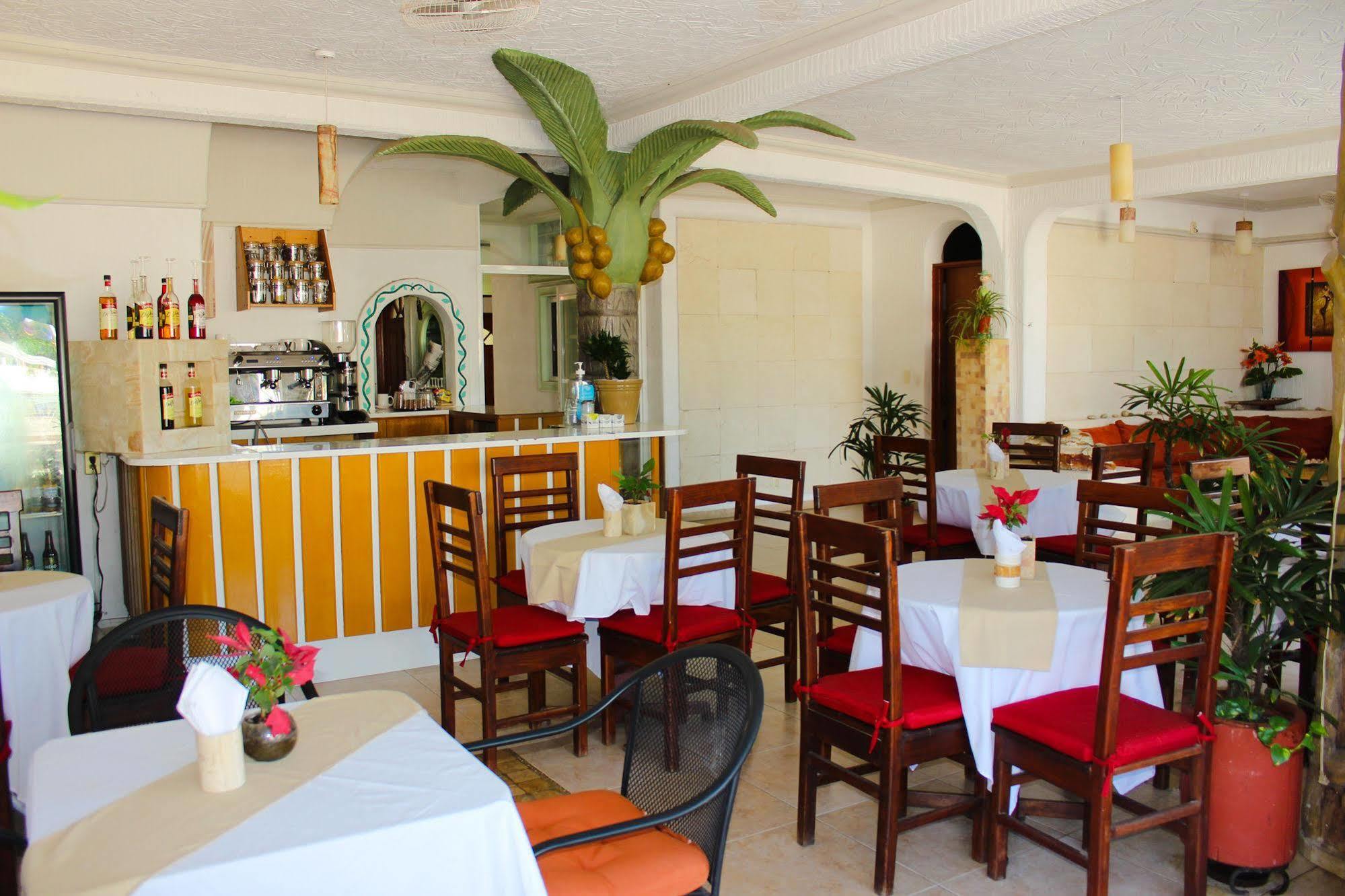 Hotel Careyes Puerto Escondido Exteriör bild